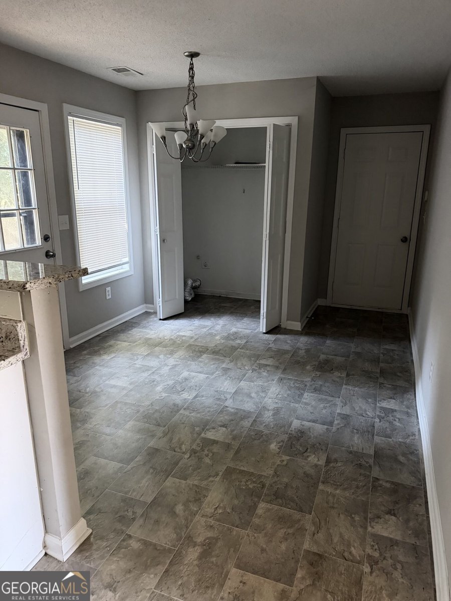 253 Roberts Trail Locust Grove - Photo 6