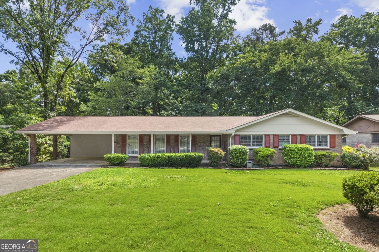 708 Rollingwood Drive Stone Mountain - main photo