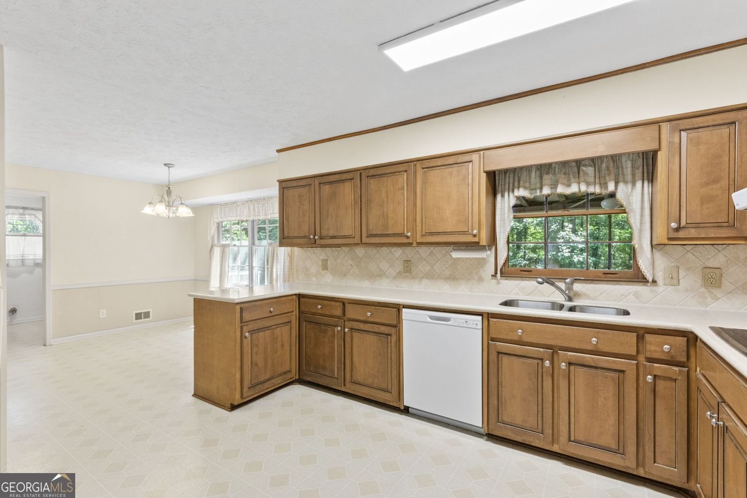 708 Rollingwood Drive Stone Mountain - Photo 10