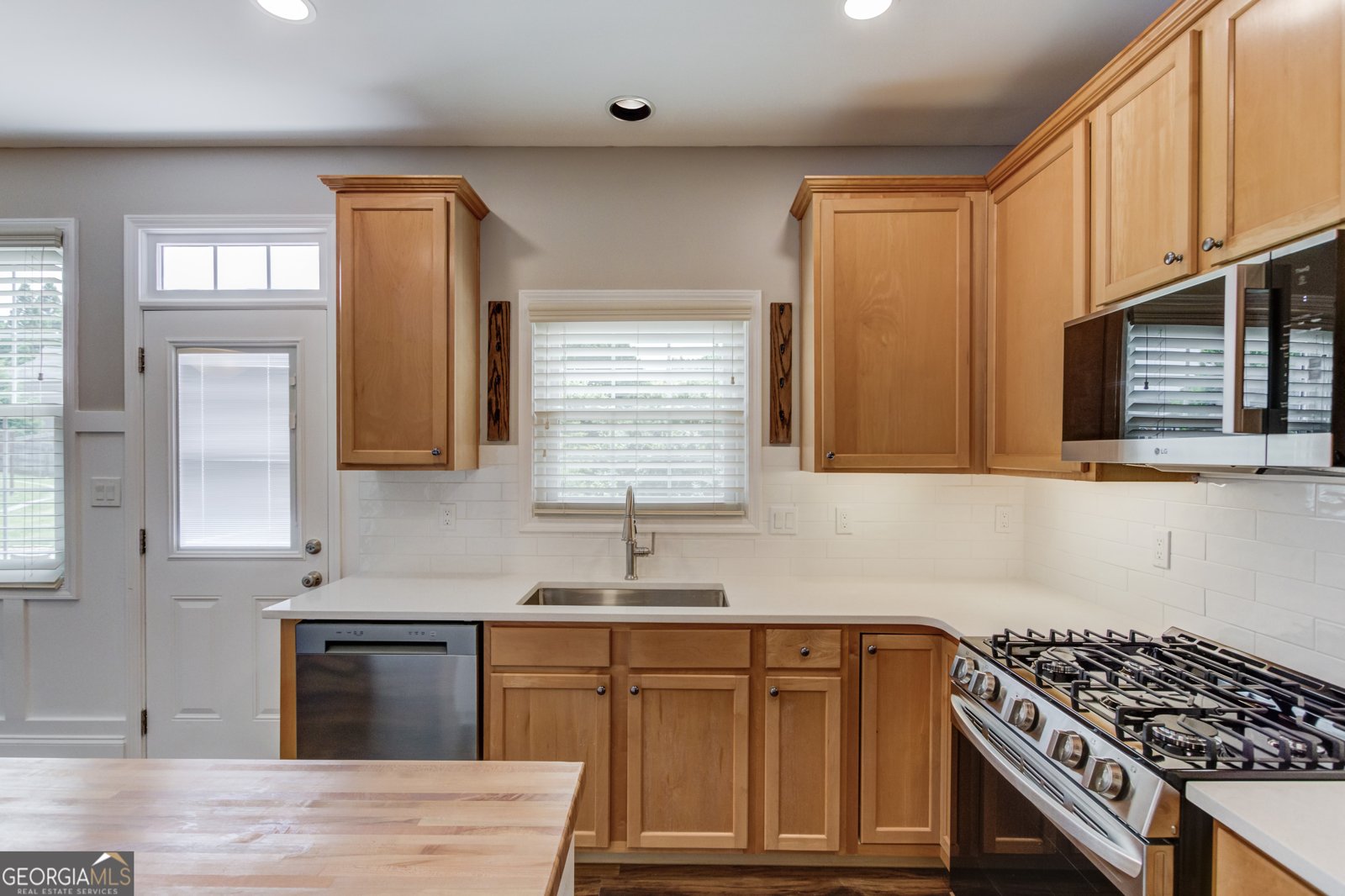 2651 Chandler Grove Court Buford - Photo 11