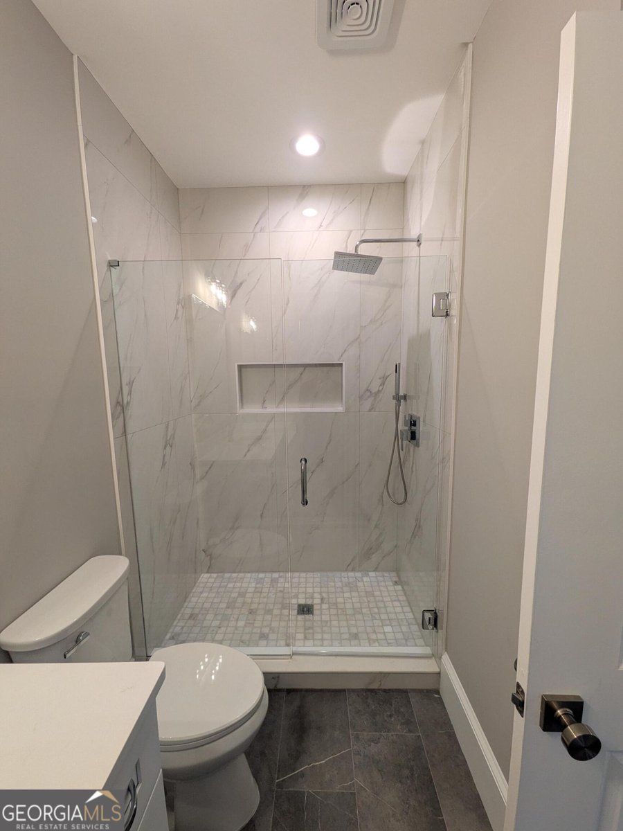 8239 High Lake Terrace Covington - Photo 16