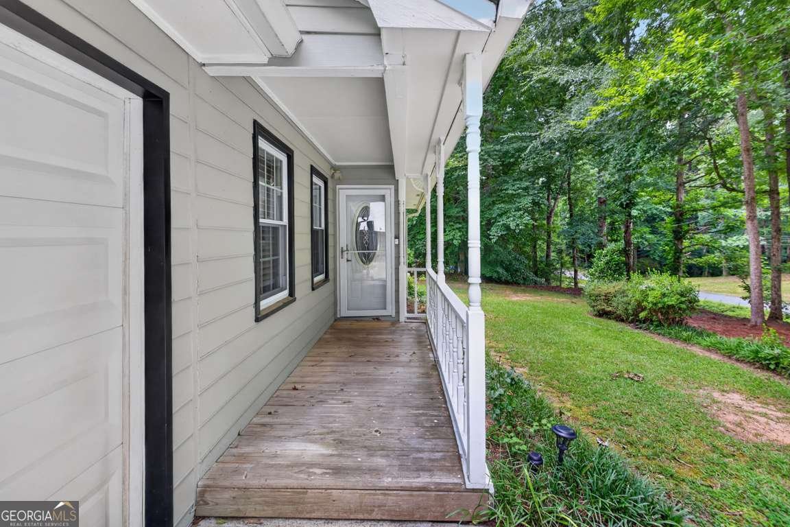 3735 Creekwood Drive Loganville - Photo 10