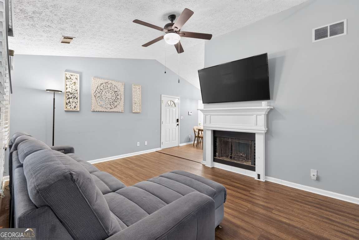 3735 Creekwood Drive Loganville - Photo 11
