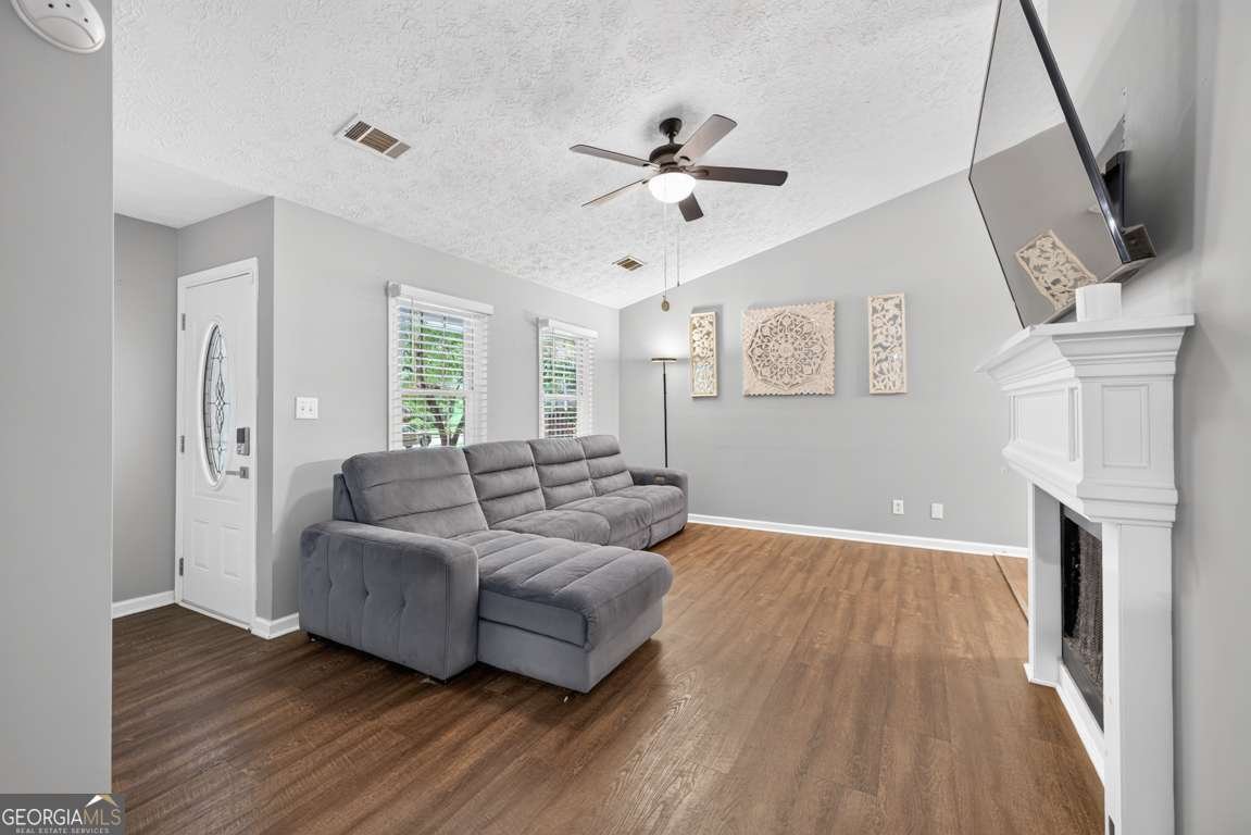 3735 Creekwood Drive Loganville - Photo 13