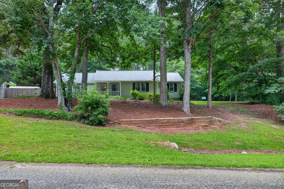 3735 Creekwood Drive Loganville - Photo 8