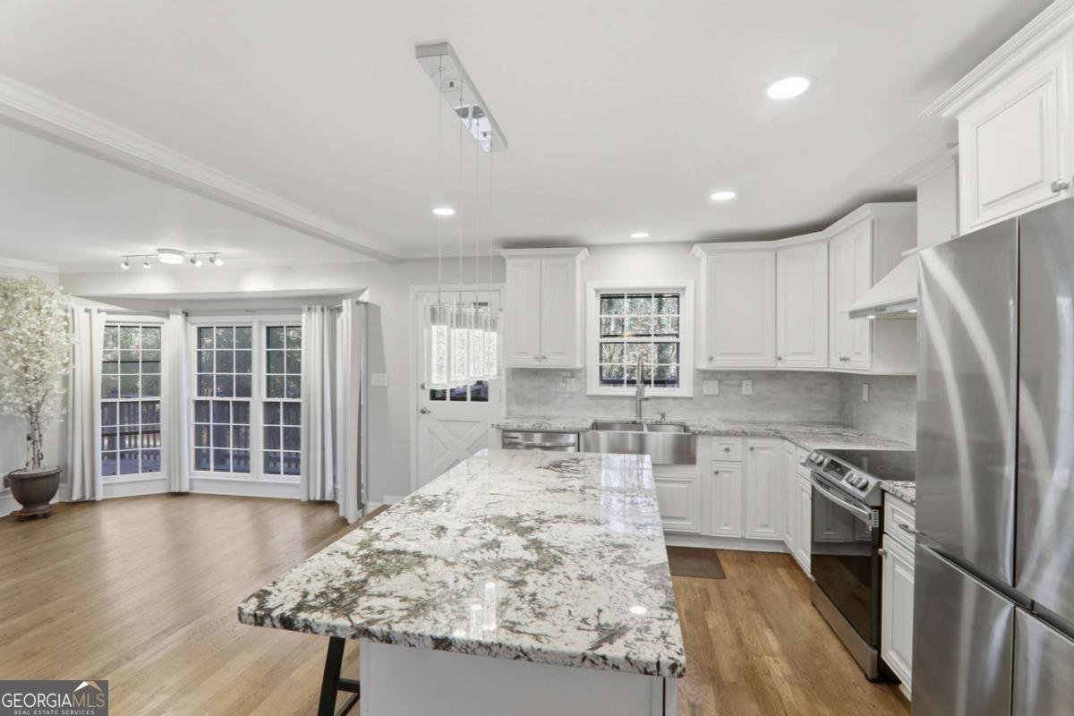 2037 Stoneleigh Drive Stone Mountain - Photo 14