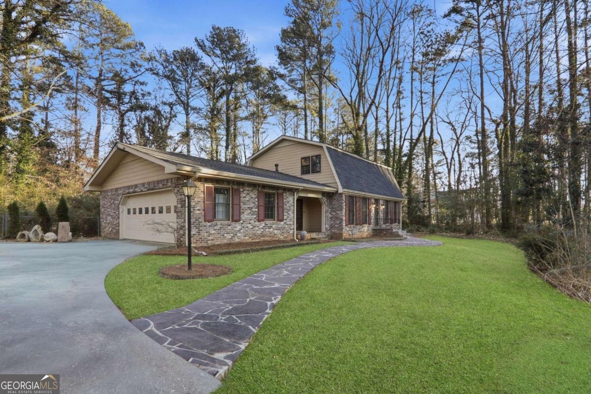2037 Stoneleigh Drive Stone Mountain - Photo 48