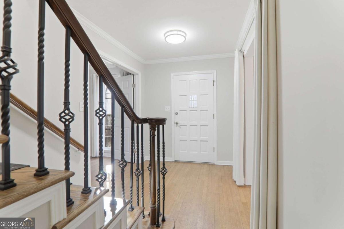 2037 Stoneleigh Drive Stone Mountain - Photo 7