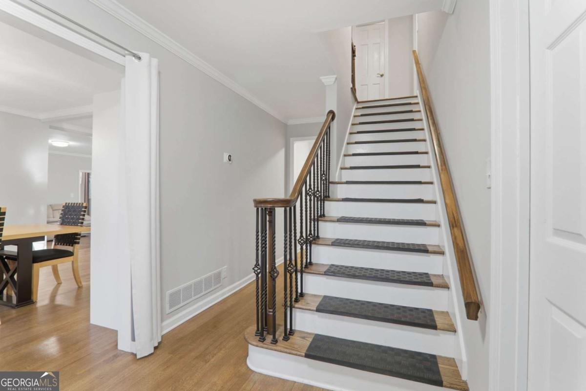 2037 Stoneleigh Drive Stone Mountain - Photo 8