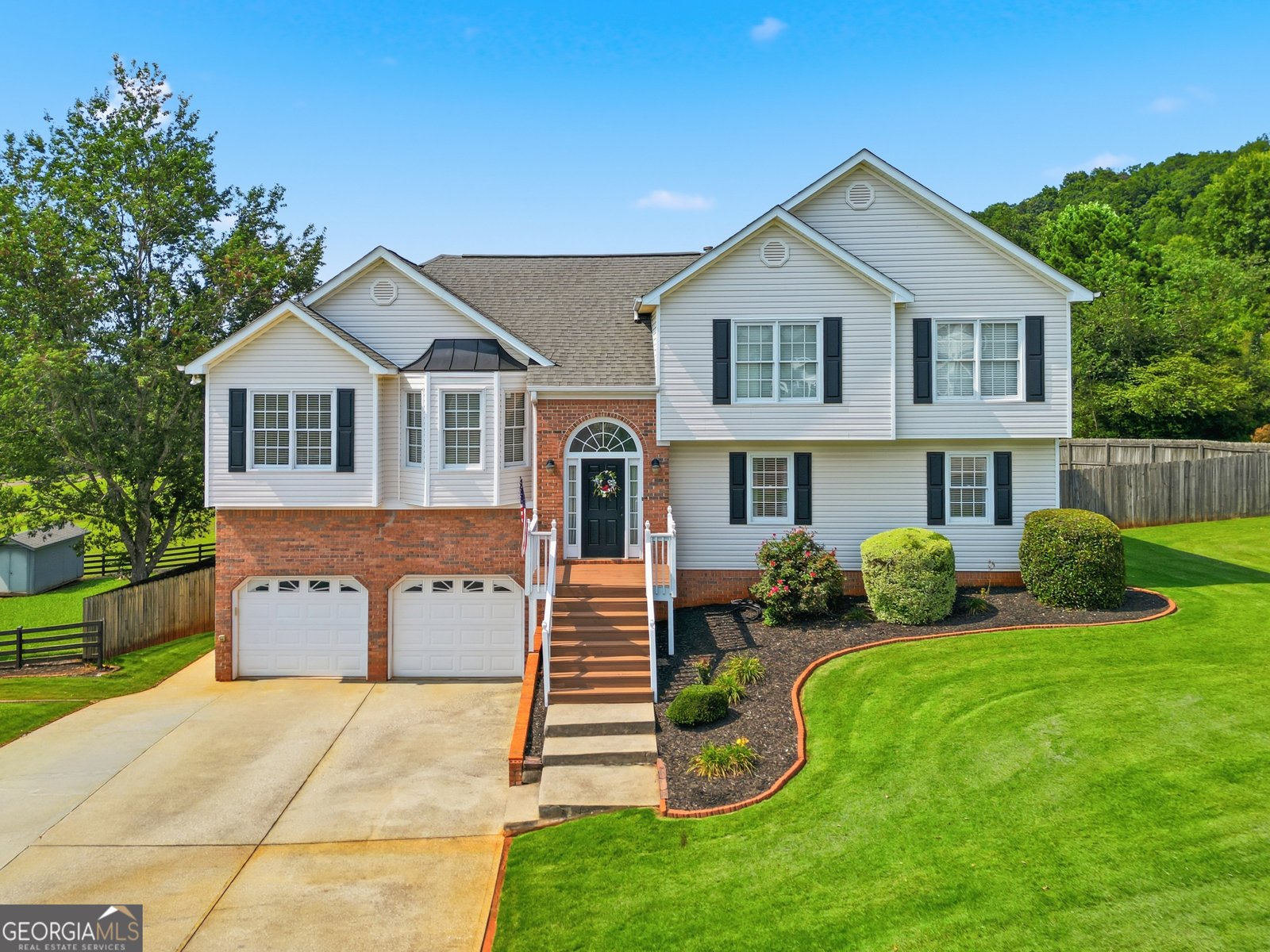 6 Cain Drive Cartersville - main photo