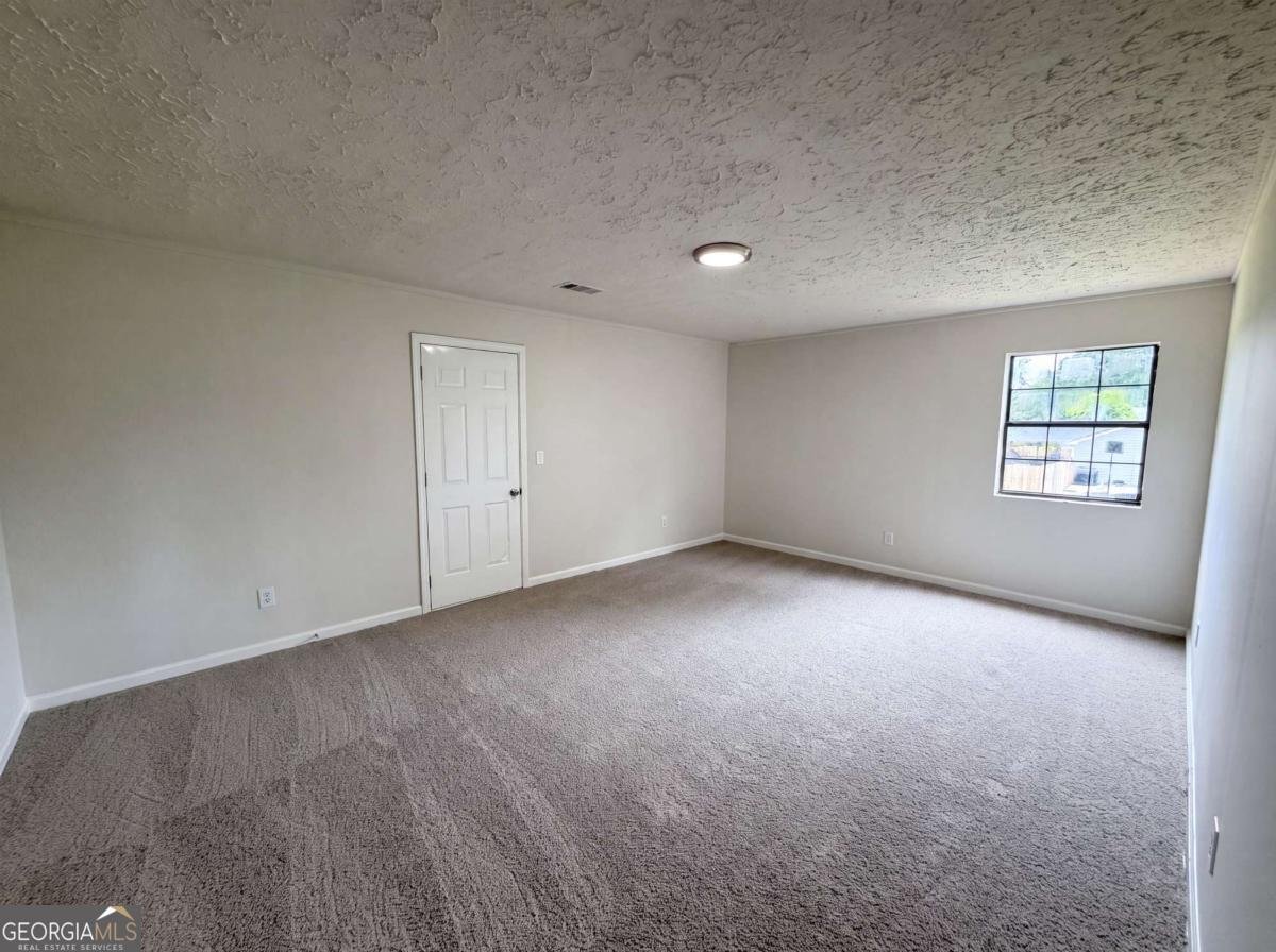 2021 Raymonds Drive Loganville - Photo 13