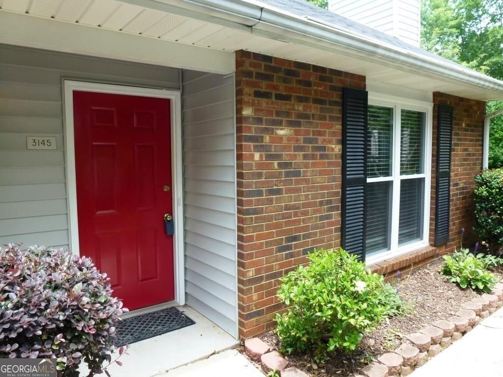 3145 Cape Circle Alpharetta - main photo