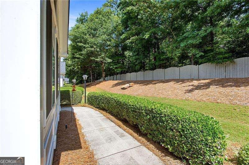 908 Burnt Hickory Circle Marietta - Photo 13