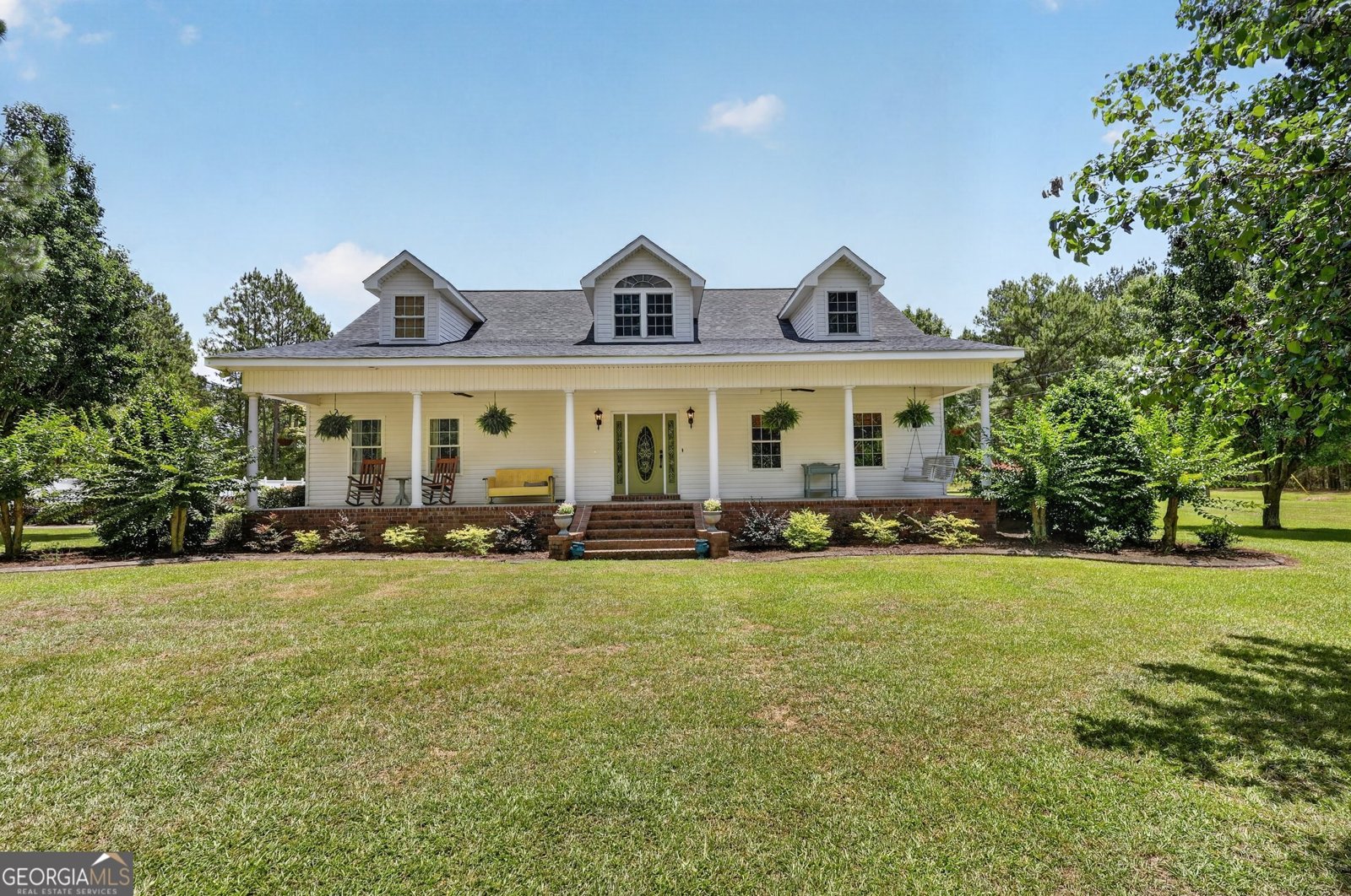 300 Johnson Drive Sylvania - main photo