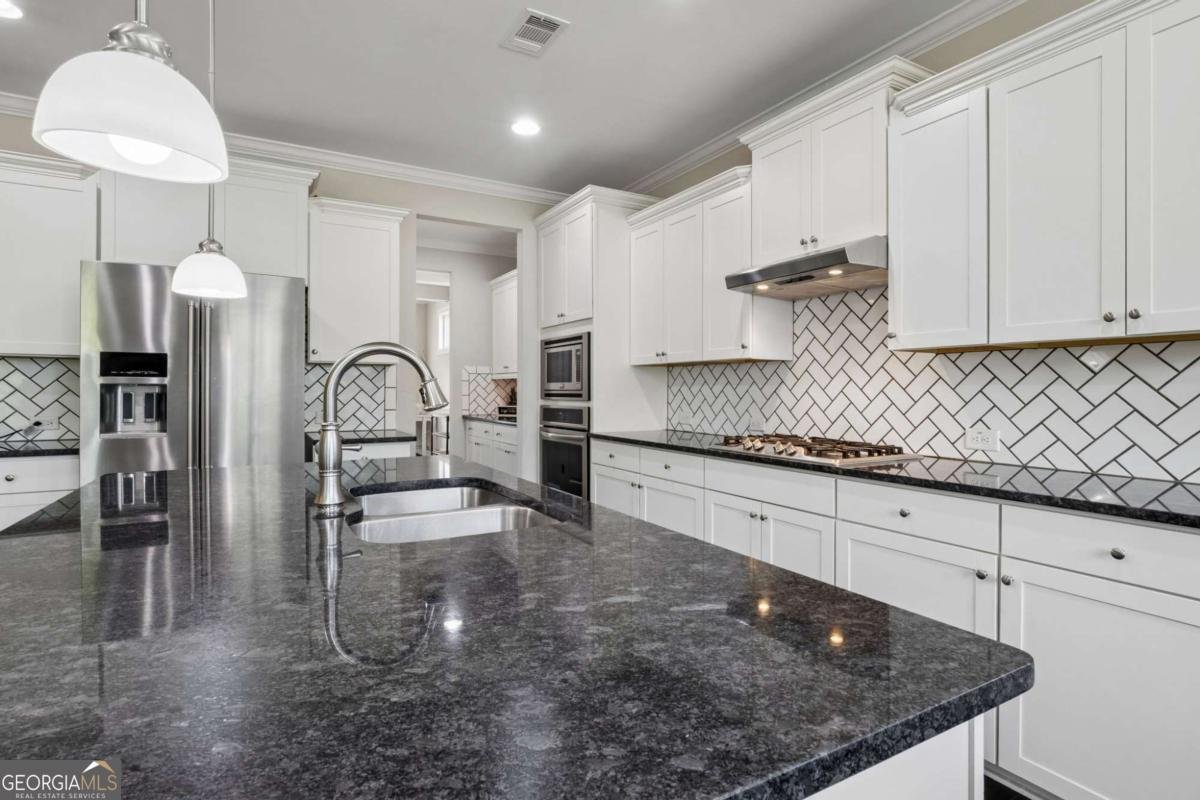 7110 Sailaway Drive Flowery Branch - Photo 14