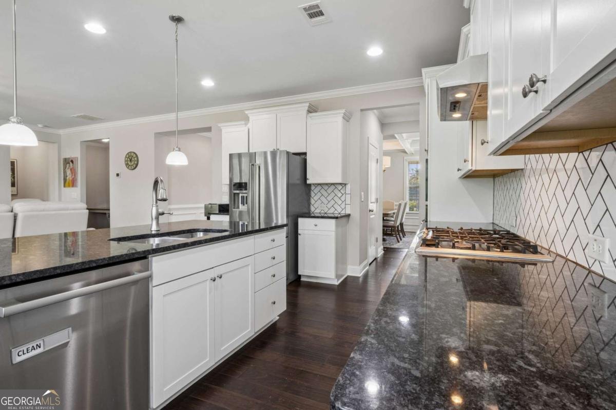 7110 Sailaway Drive Flowery Branch - Photo 19