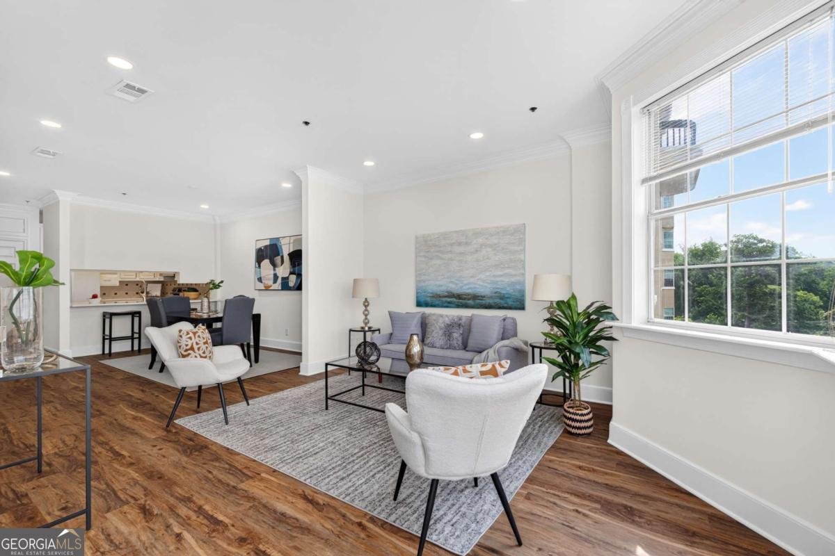 2499 Peachtree Road Atlanta - main photo