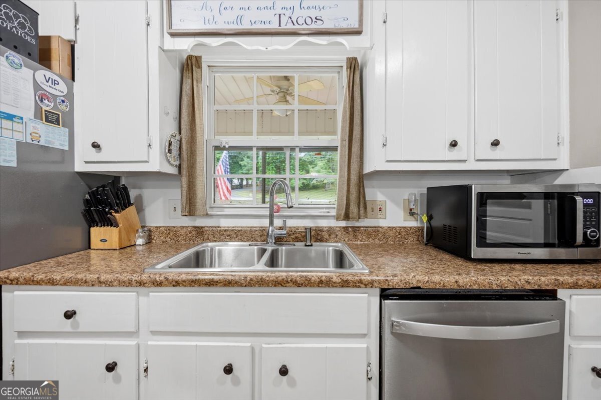 210 Newton Drive Forsyth - Photo 6
