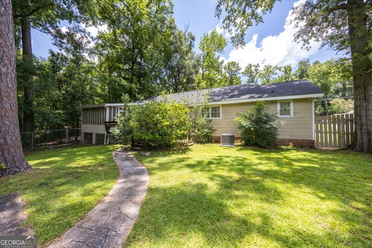 3240 Lousie Place macon - Photo 26