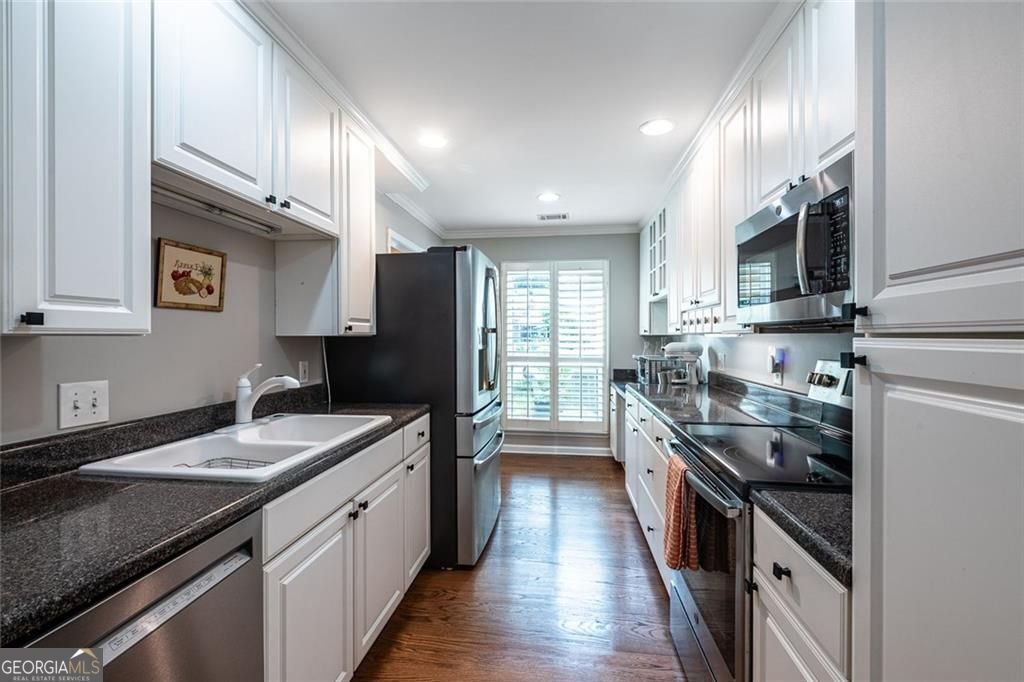 6391 Hawthorne Terrace Peachtree Corners - Photo 8