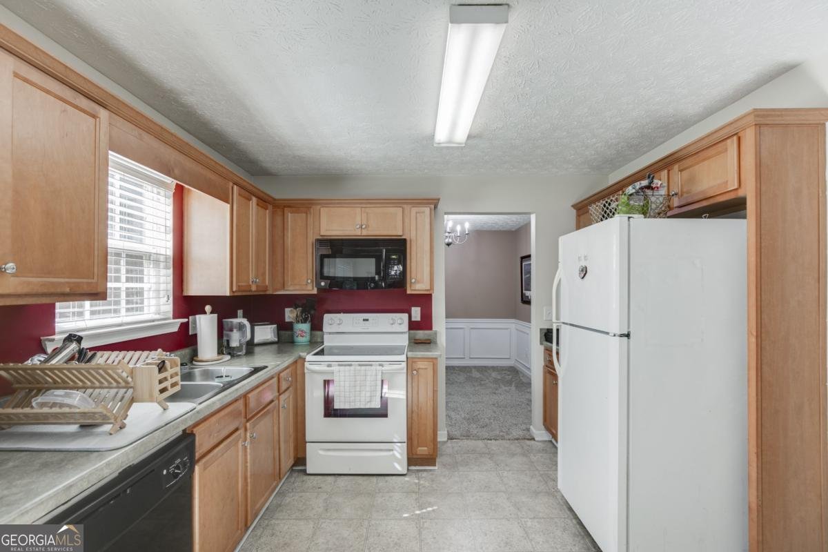 1534 Cardinal Lane Winder - Photo 14
