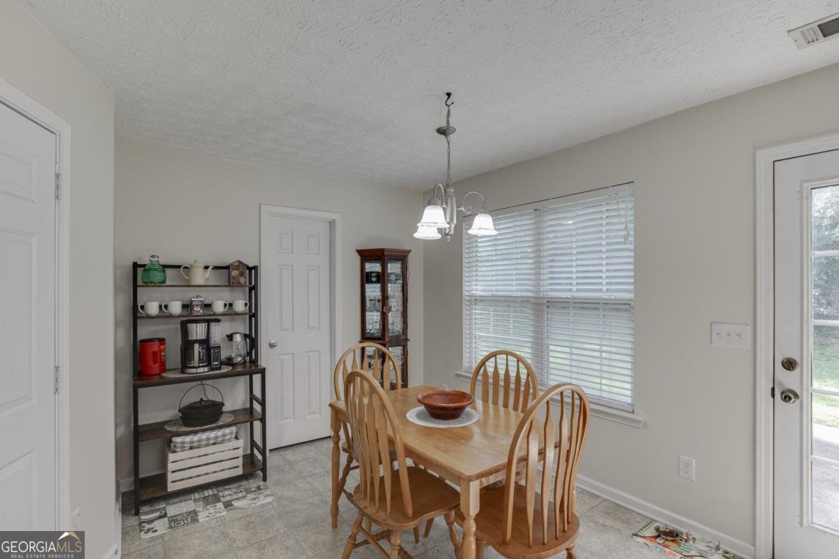 1534 Cardinal Lane Winder - Photo 18