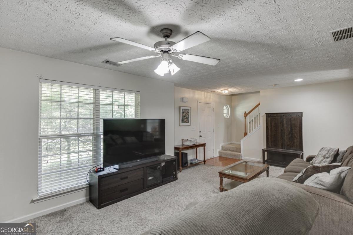 1534 Cardinal Lane Winder - Photo 8