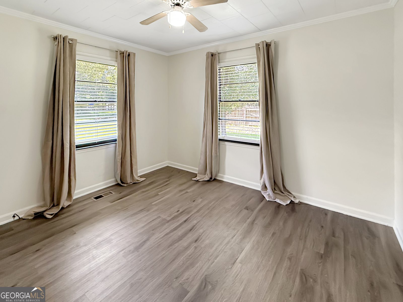 115 Tyus Street Barnesville - Photo 15
