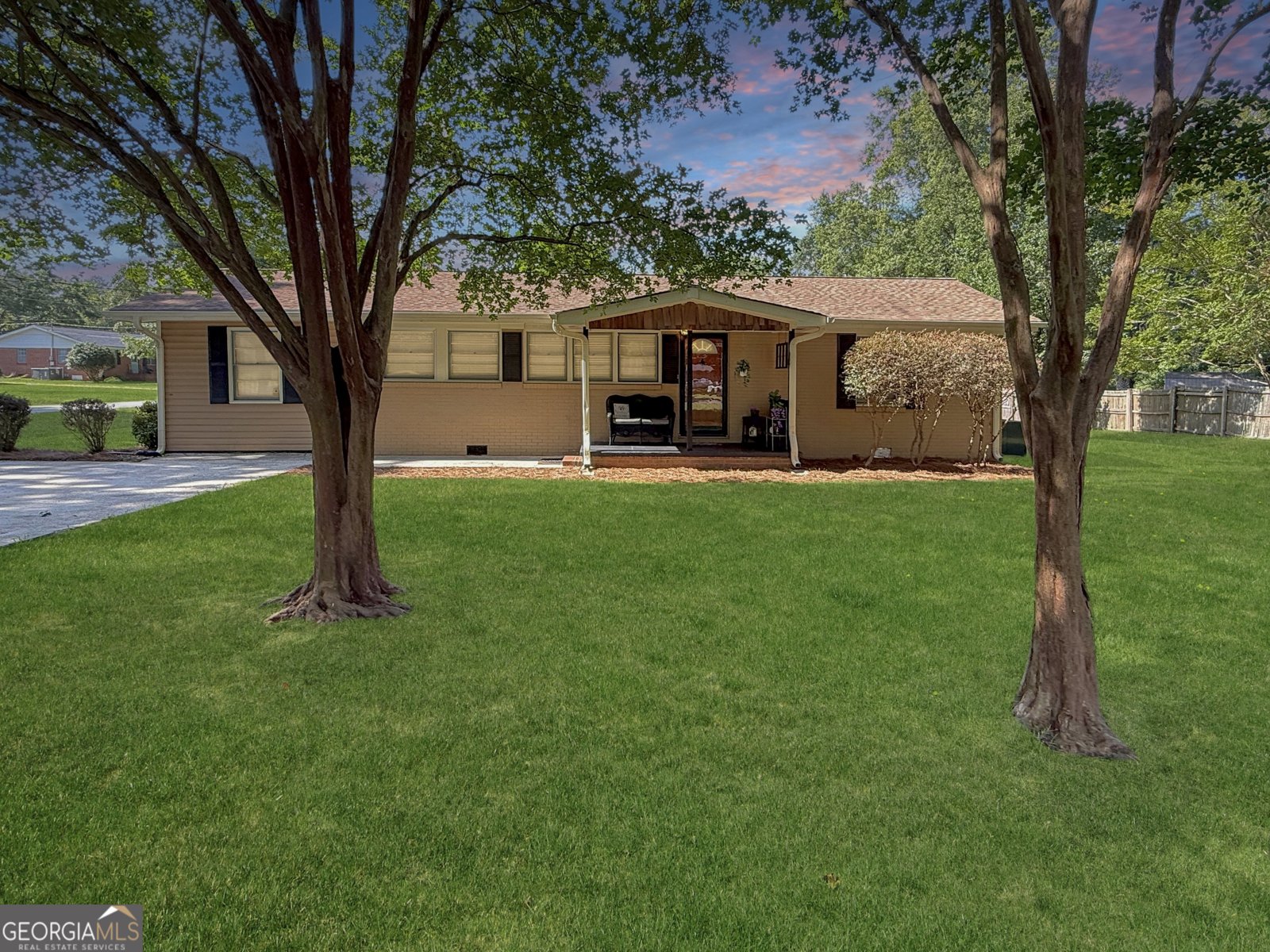 115 Tyus Street Barnesville - Photo 20