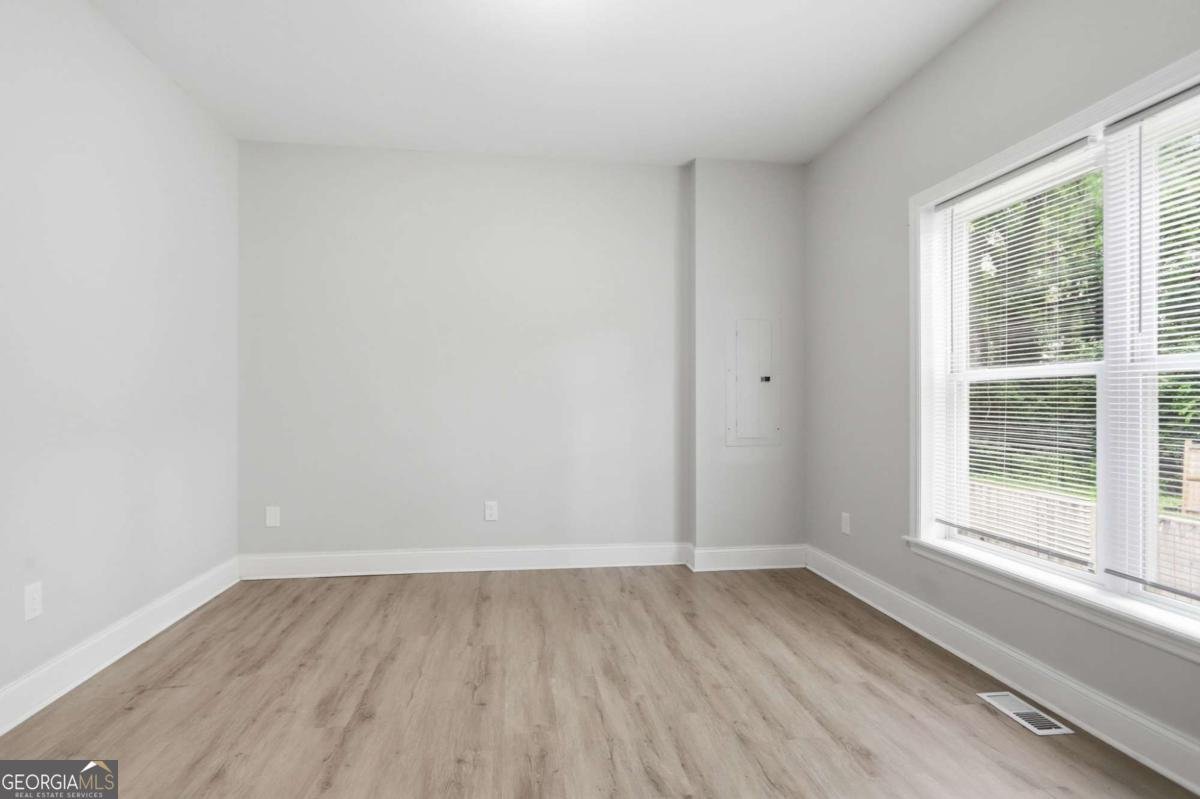562 Woodlawn Avenue Atlanta - Photo 17