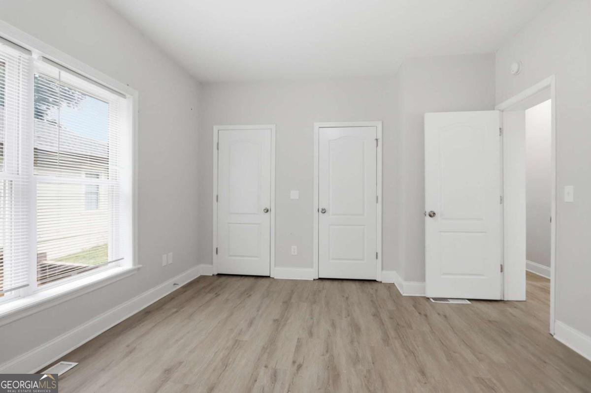 562 Woodlawn Avenue Atlanta - Photo 18