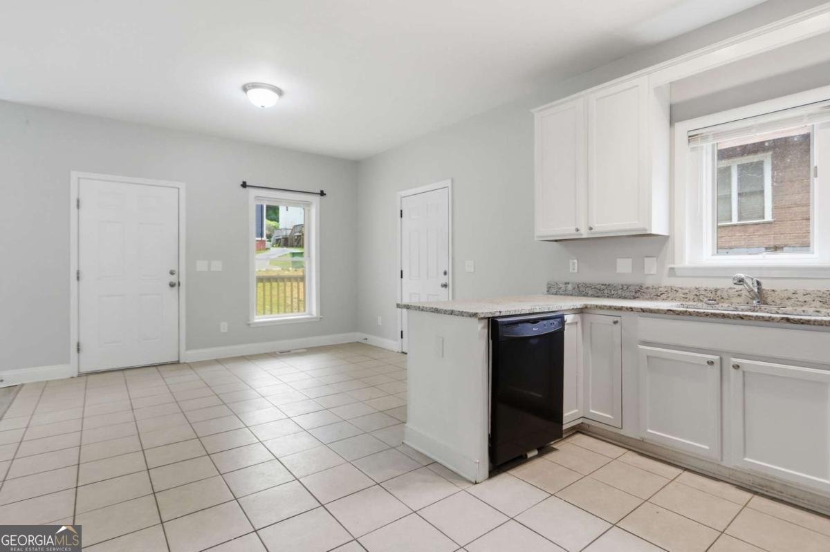 562 Woodlawn Avenue Atlanta - Photo 8
