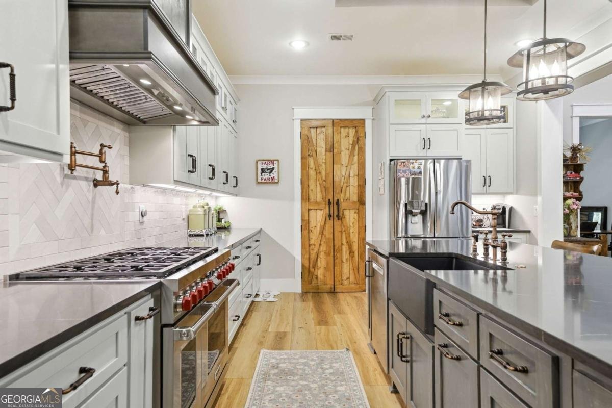 650 Avery Road Canton - Photo 18