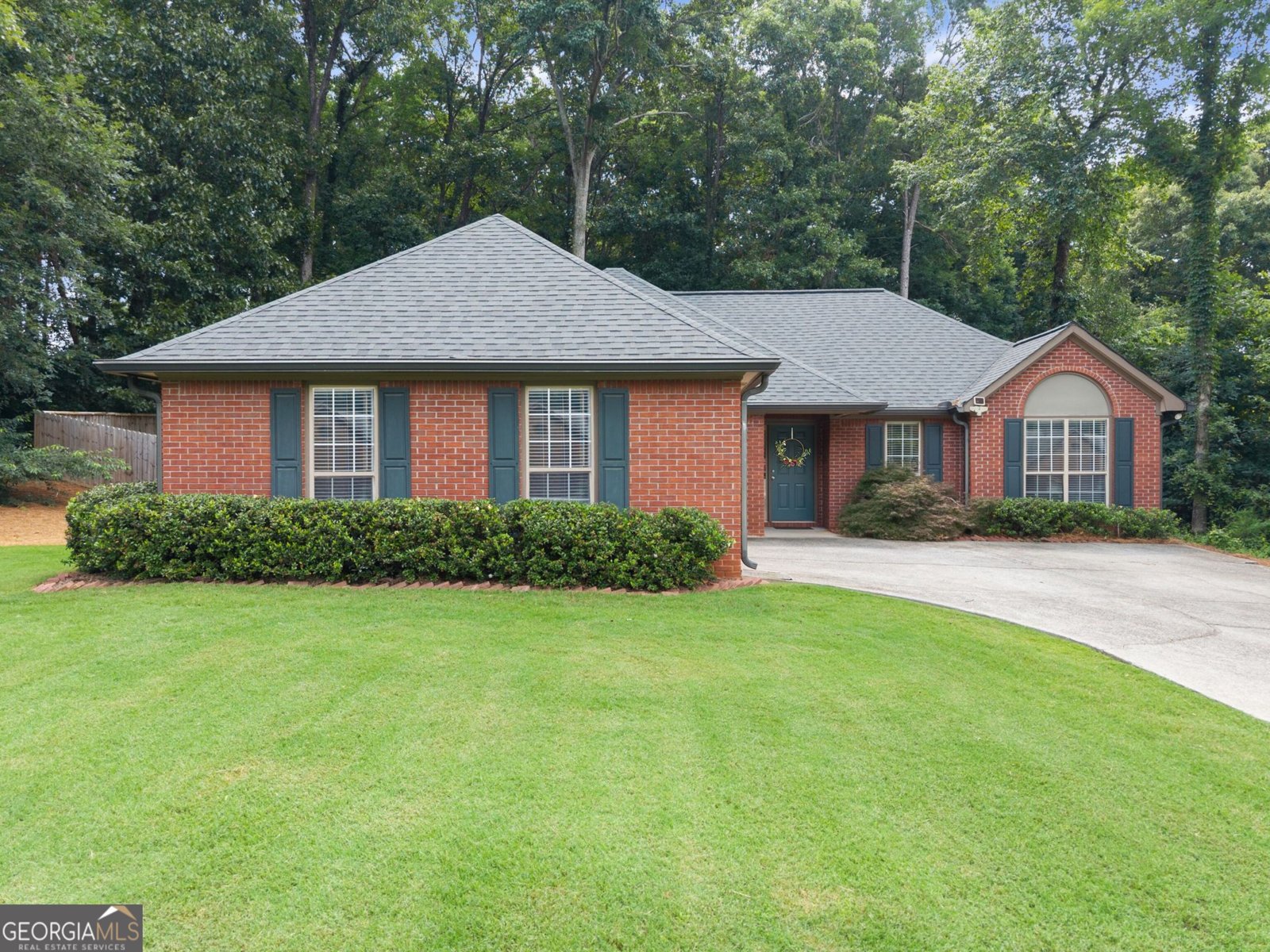 2035 Huntington Hill Trace Buford - main photo