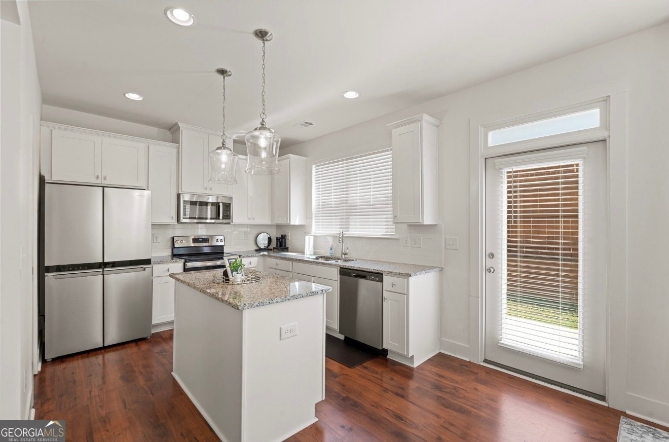 7651 Squire Court Fairburn - Photo 6