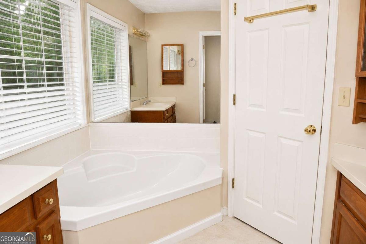 4170 Gables Place Buford - Photo 12