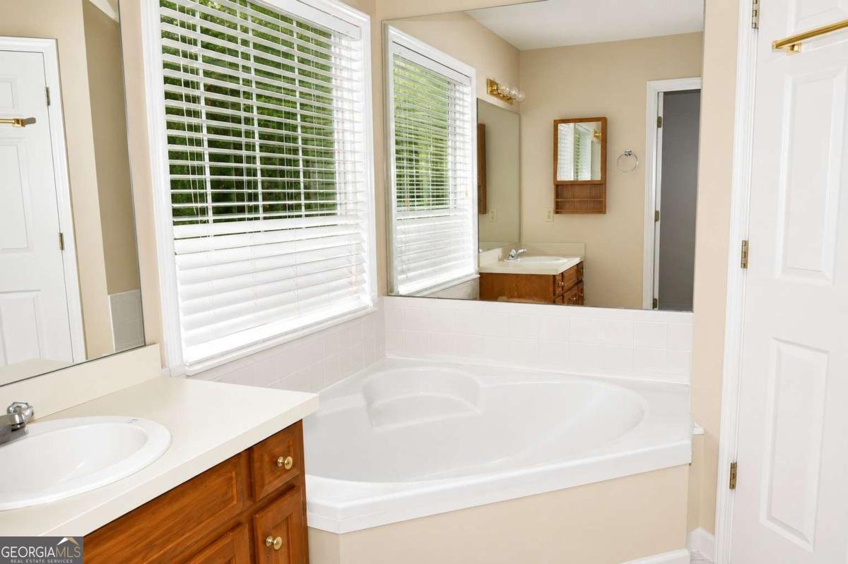 4170 Gables Place Buford - Photo 14