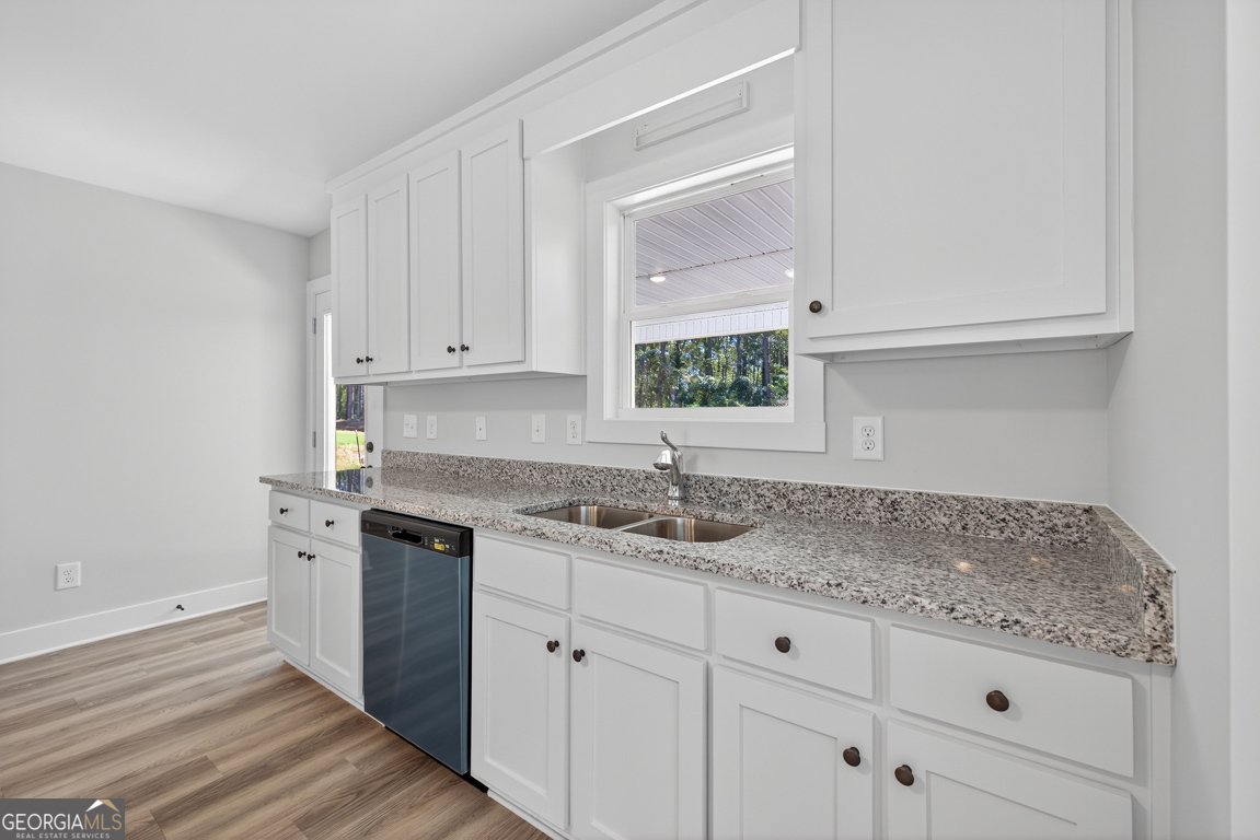 432 Seashell Court Statham - Photo 15