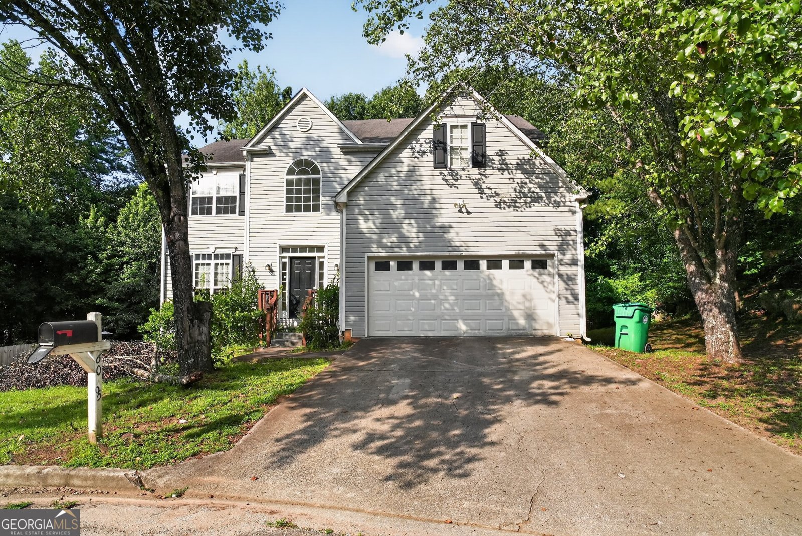 6065 Shadow Lake View Lithonia - main photo