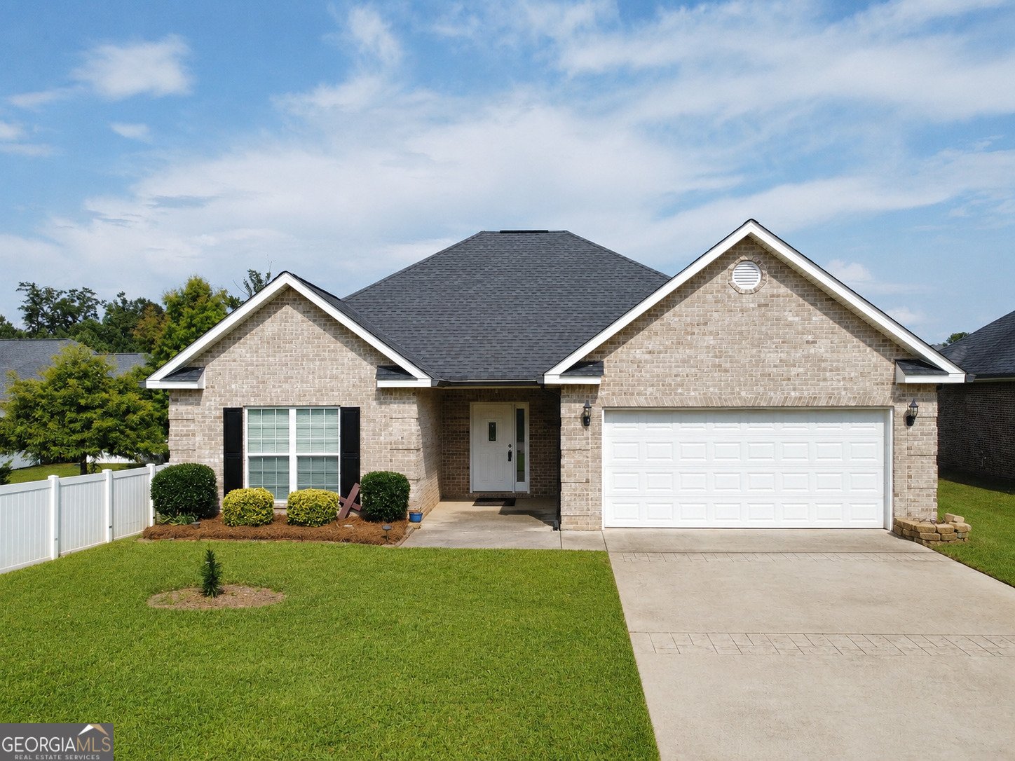 308 Lamplight Drive Byron - main photo