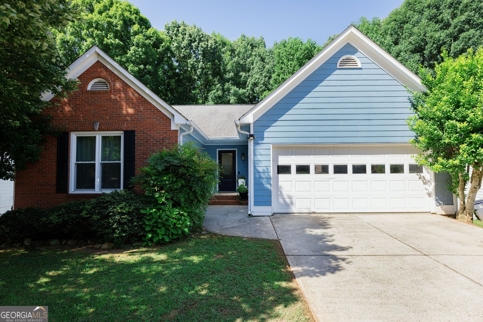 1040 Hillary Lane Lawrenceville - main photo