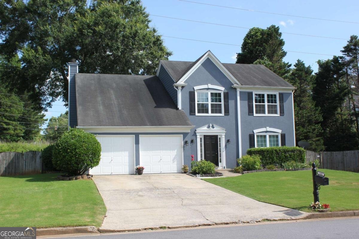 660 Glenbarrett Court Marietta - main photo