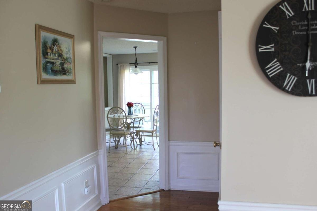 660 Glenbarrett Court Marietta - Photo 8