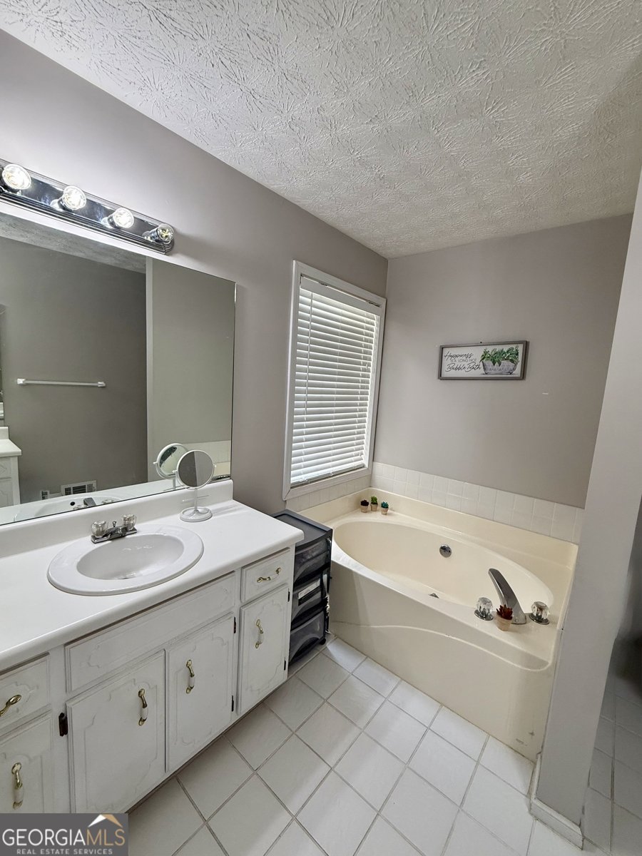 1290 Waterwood Drive Loganville - Photo 12