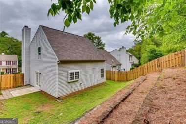 2257 Asquith Avenue Marietta - Photo 16