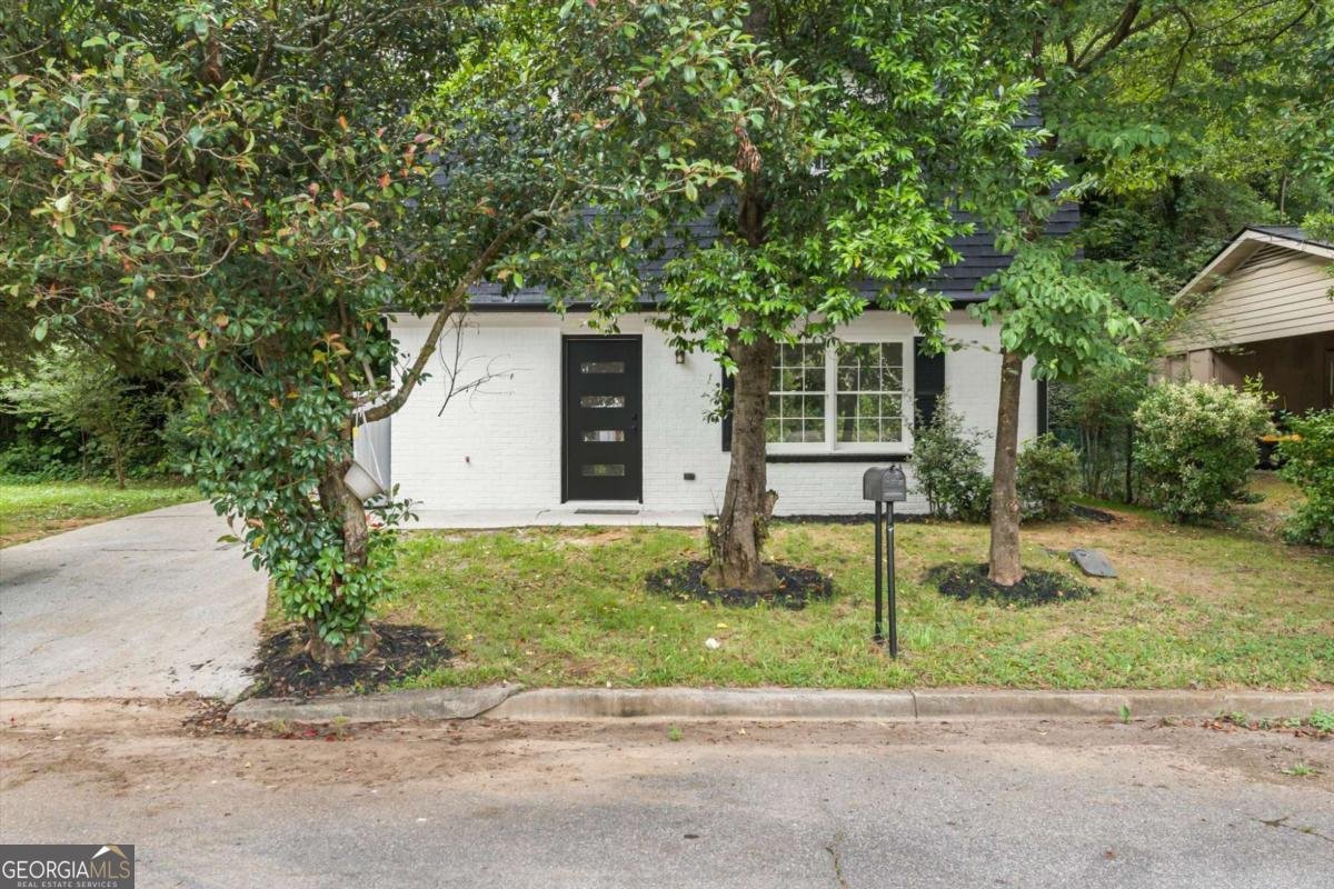 105 Elizabeth Street Cartersville - main photo