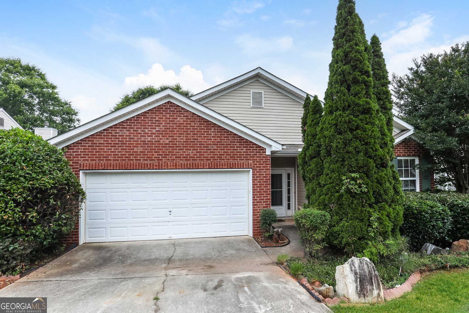 1055 Maple Leaf Drive McDonough - main photo