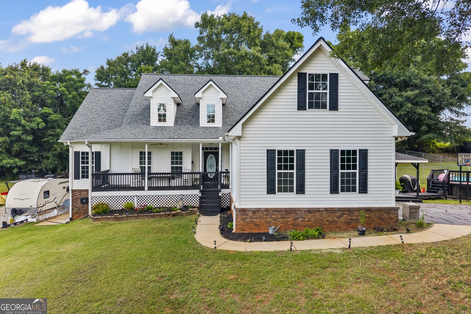 238 Apple Valley Road Commerce - main photo