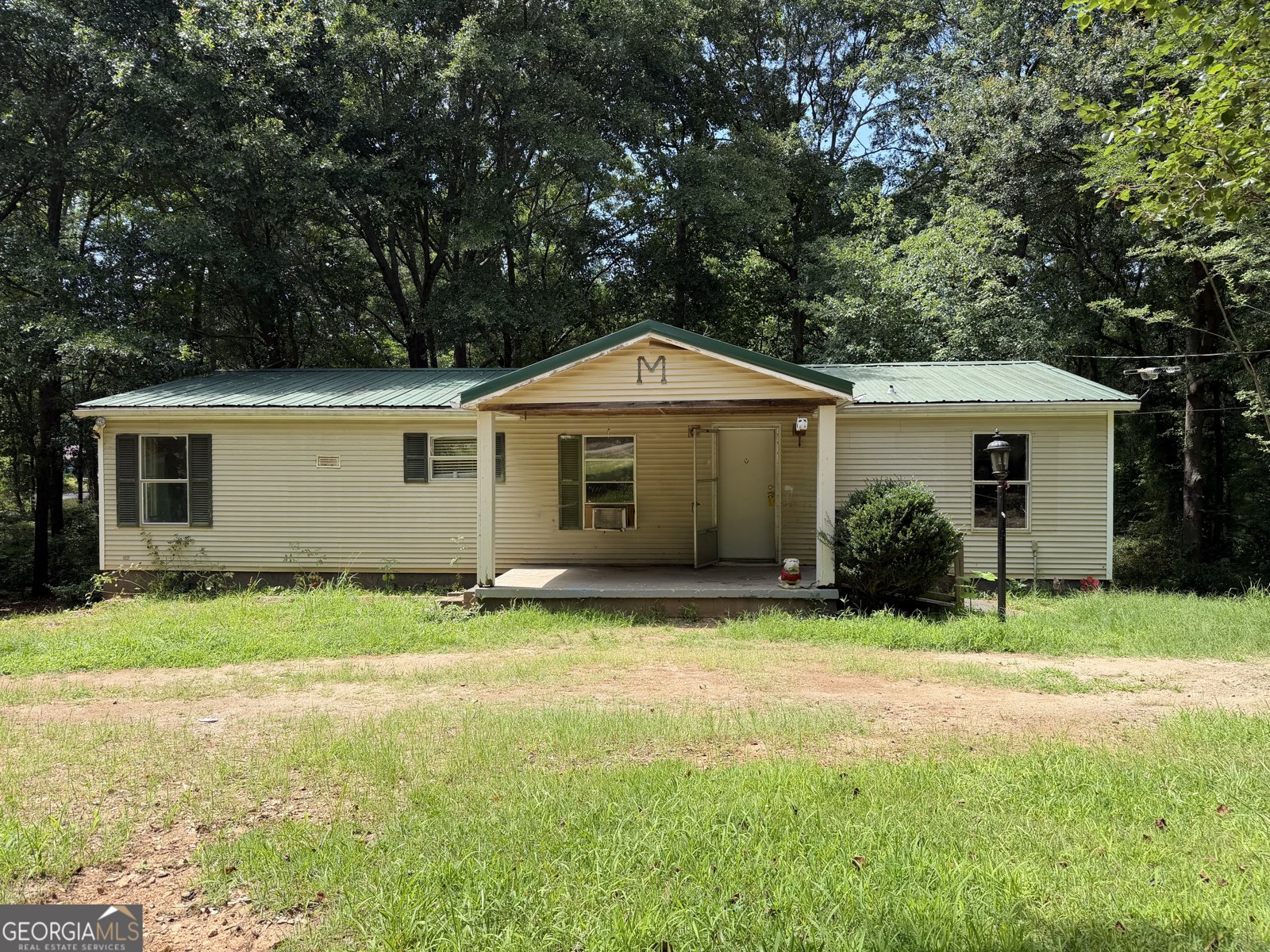 1633 Butterfly Lane Statham - main photo