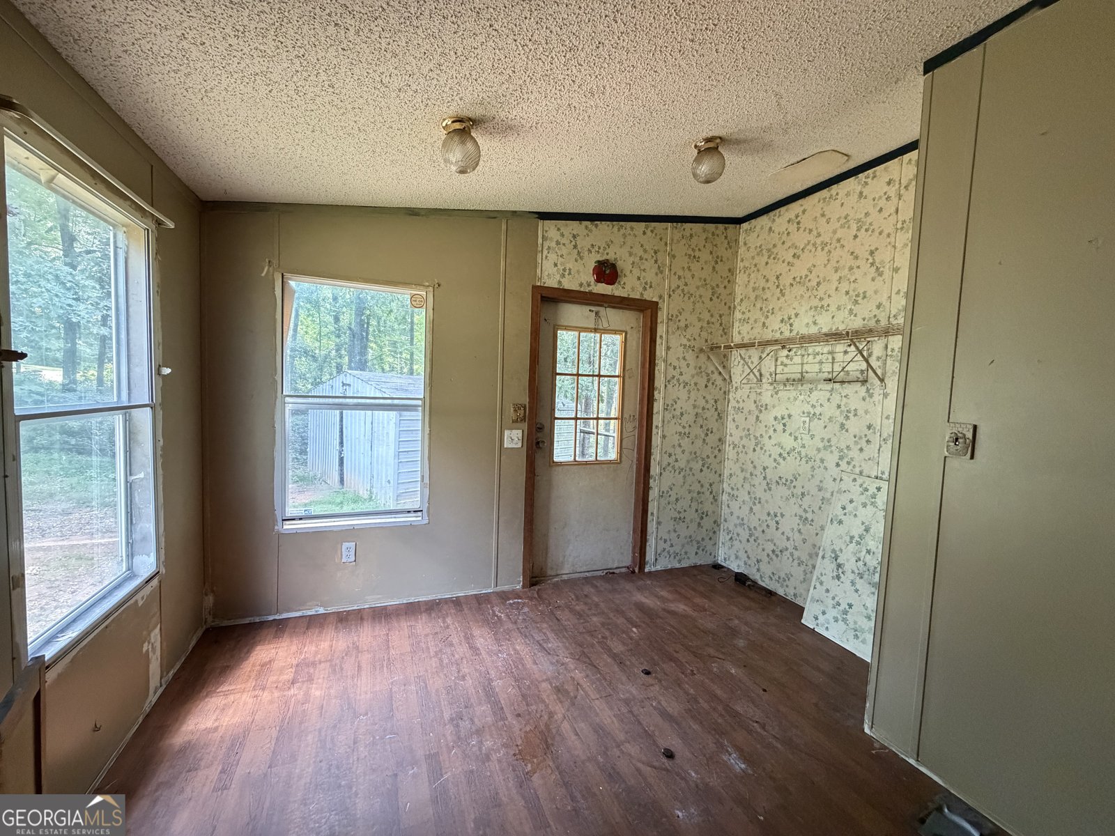 1633 Butterfly Lane Statham - Photo 16